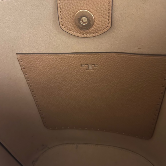 Tory Burch Sand McGraw - Picture 13 of 13